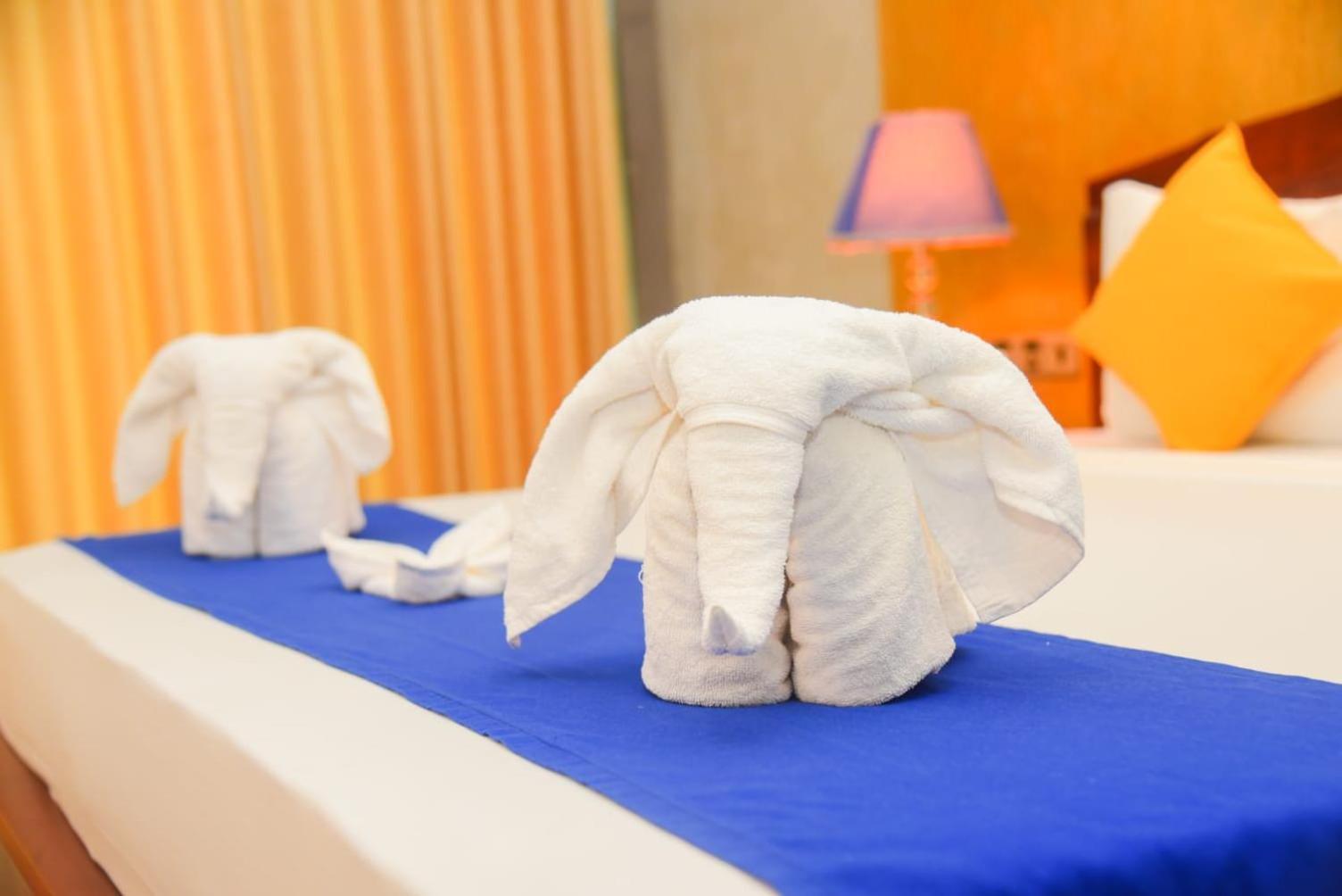 Royal Tusker Hotel Udawalawe Bagian luar foto