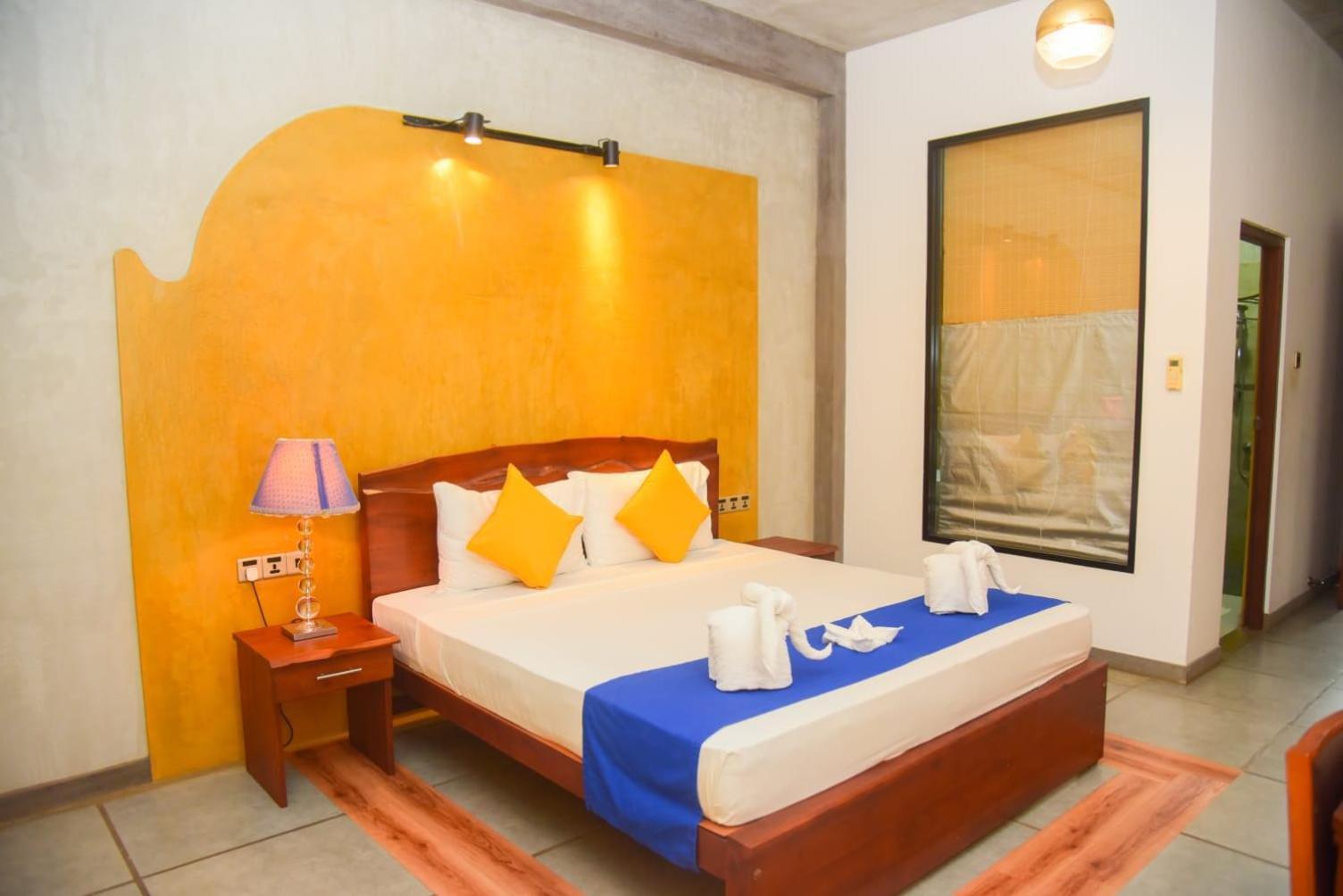 Royal Tusker Hotel Udawalawe Bagian luar foto