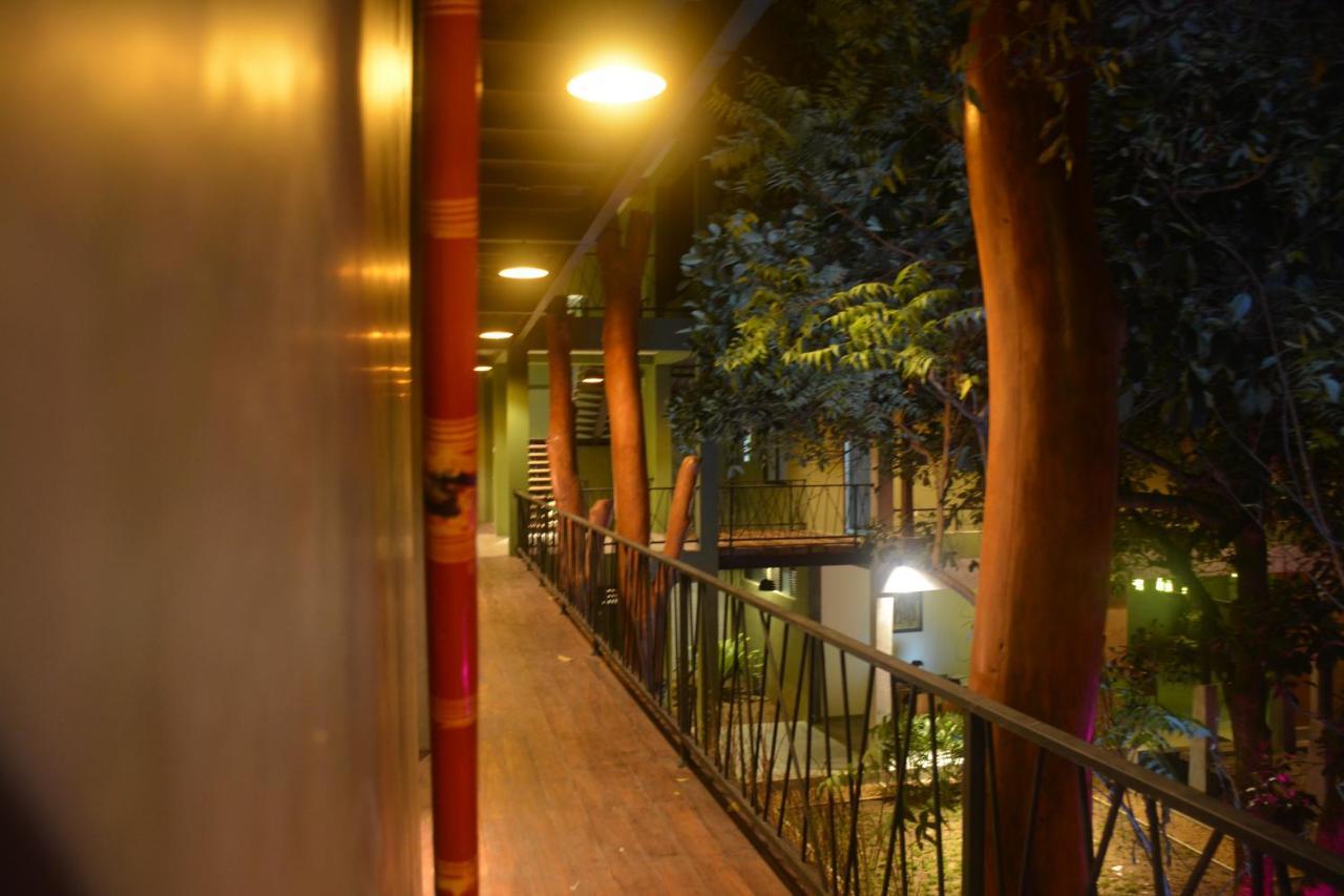 Royal Tusker Hotel Udawalawe Bagian luar foto